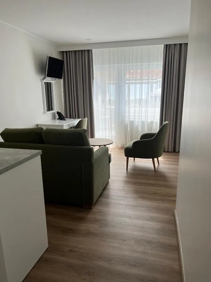 Hotel Le Postillon Echternach 3*,